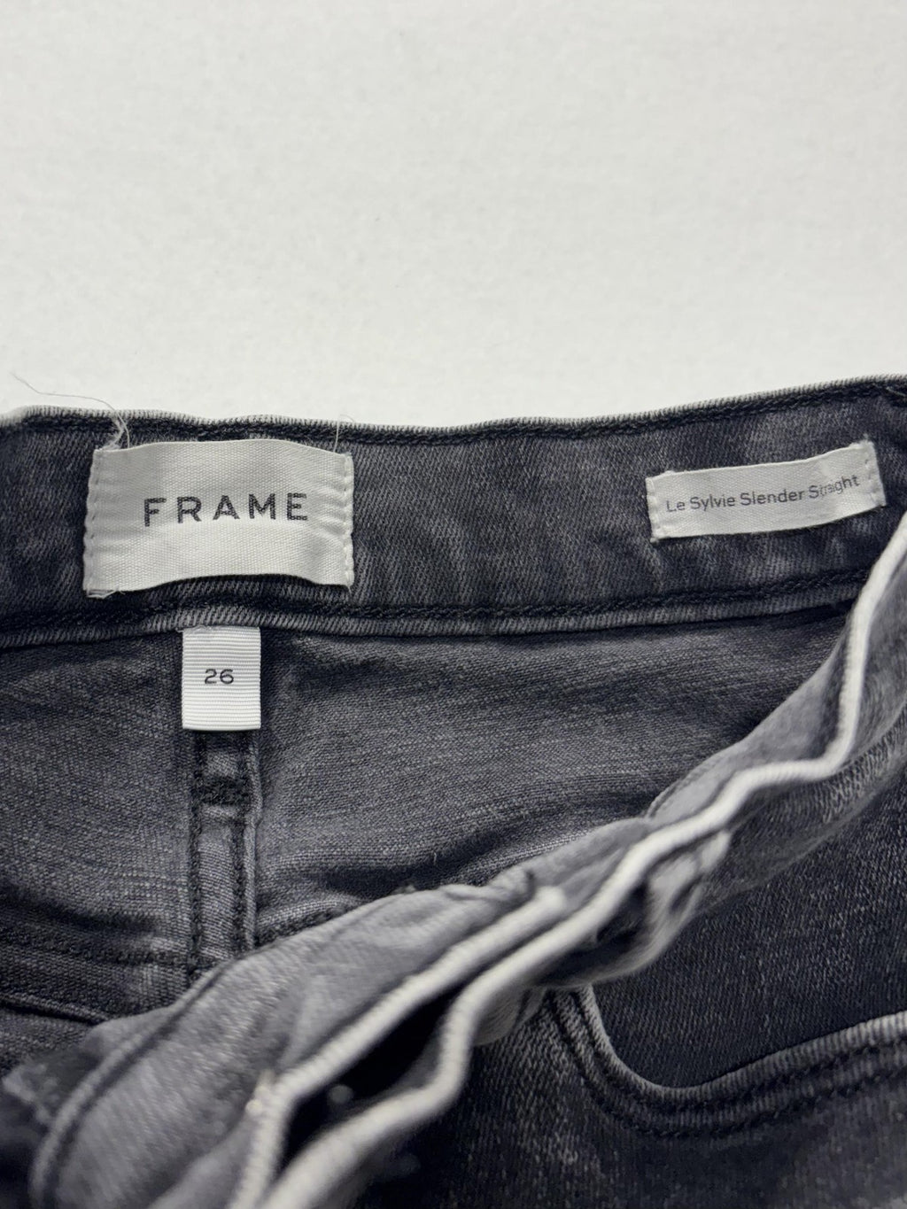 FRAME Le Sylvie Slender Straight Jeans Womens 26 Gray Charcoal Wash Raw Hem