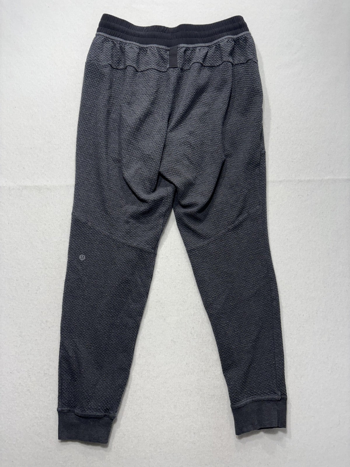 Lululemon Jogger Pants Mens 32 Gray Textured Knit Elastic Waist Pockets Lounge