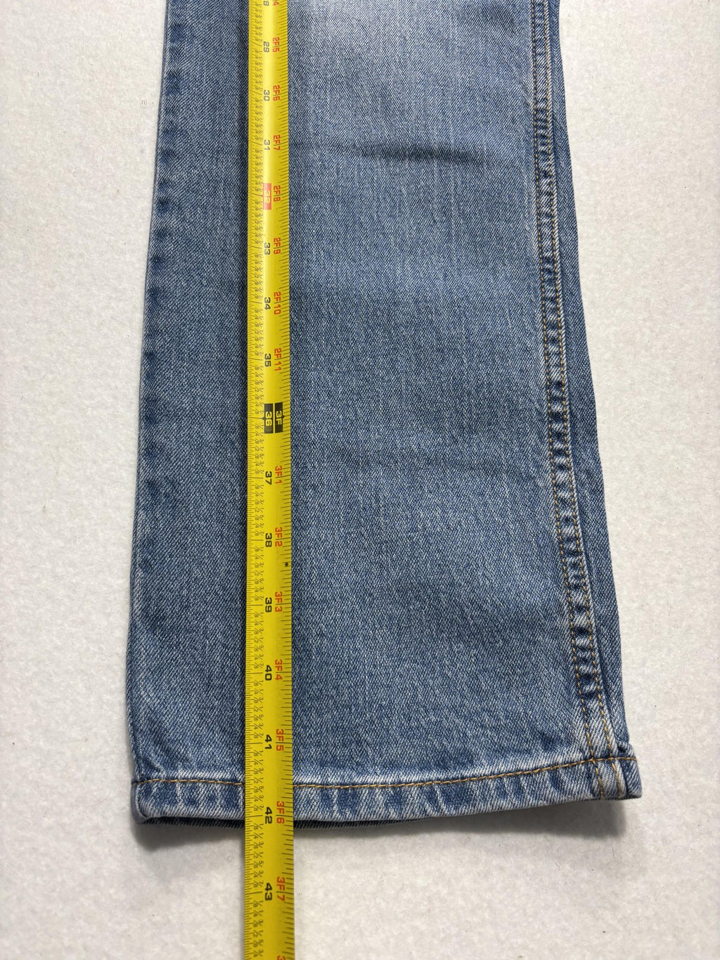 Levi's 511 Slim Jeans Mens 38x32 Blue Medium Wash Straight Leg Stretch Denim