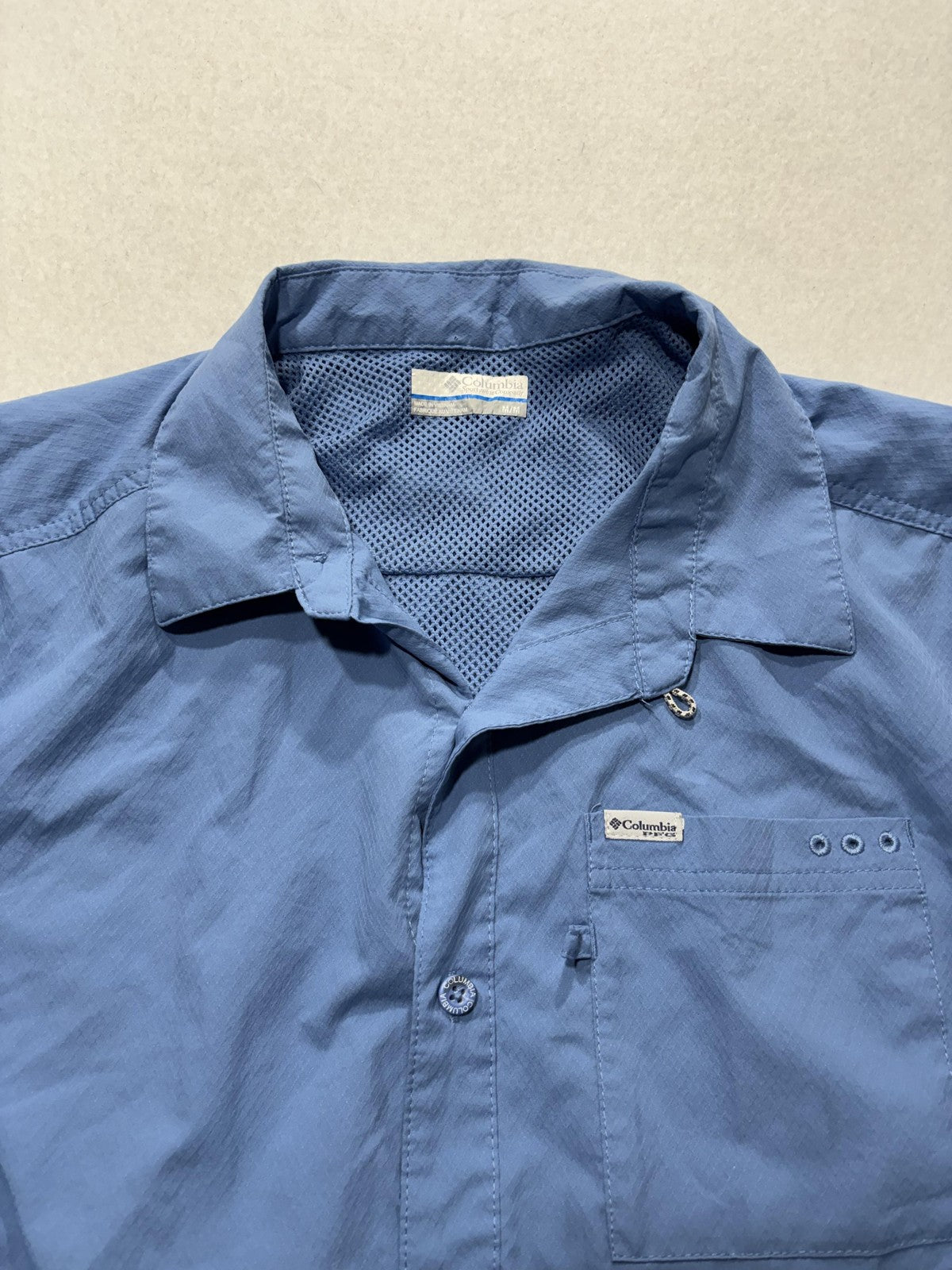 Columbia PFG Omni-Shade Mens Medium Blue Short Sleeve Fishing Shirt XM0692