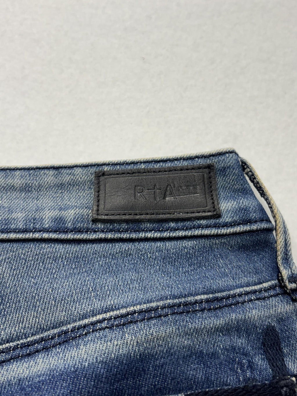 RtA Jeans Womens 25 Blue Medium Wash Mid Rise Skinny Stretch Raw Hem 25x29