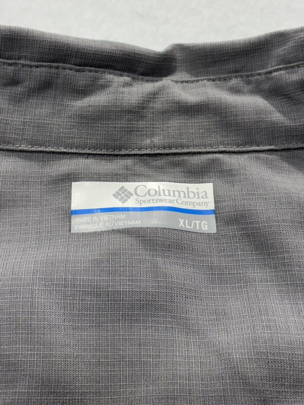 Columbia Shirt Mens XL Gray Check Short Sleeve Button Up Lightweight Casual