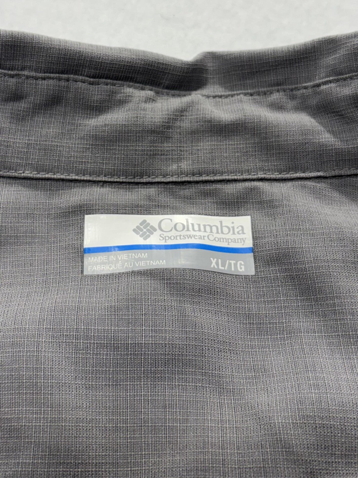 Columbia Shirt Mens XL Gray Check Short Sleeve Button Up Lightweight Casual