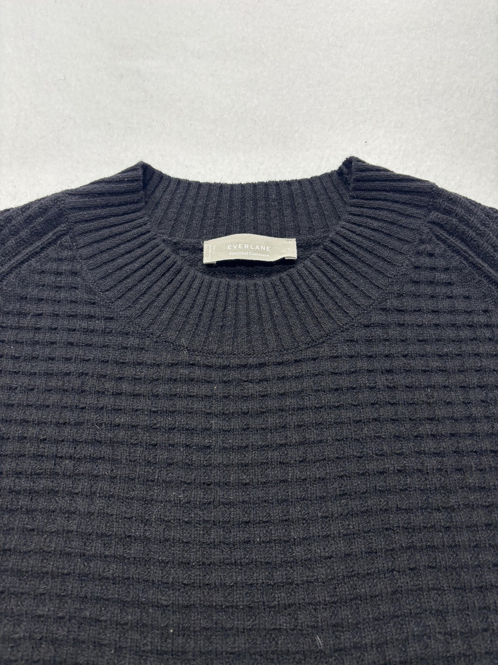 Everlane Sweater Womens Small Black Recycled Cashmere Waffle Crew Neck Pocket