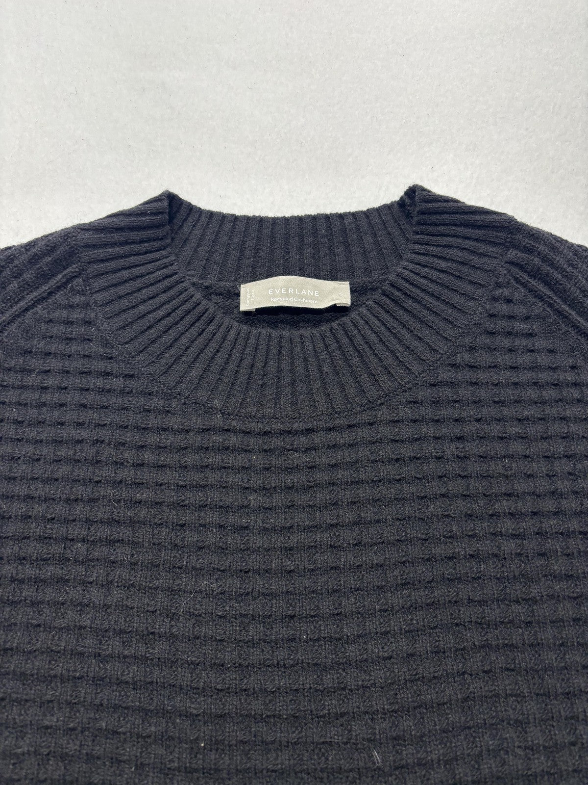 Everlane Sweater Womens Small Black Recycled Cashmere Waffle Crew Neck Pocket