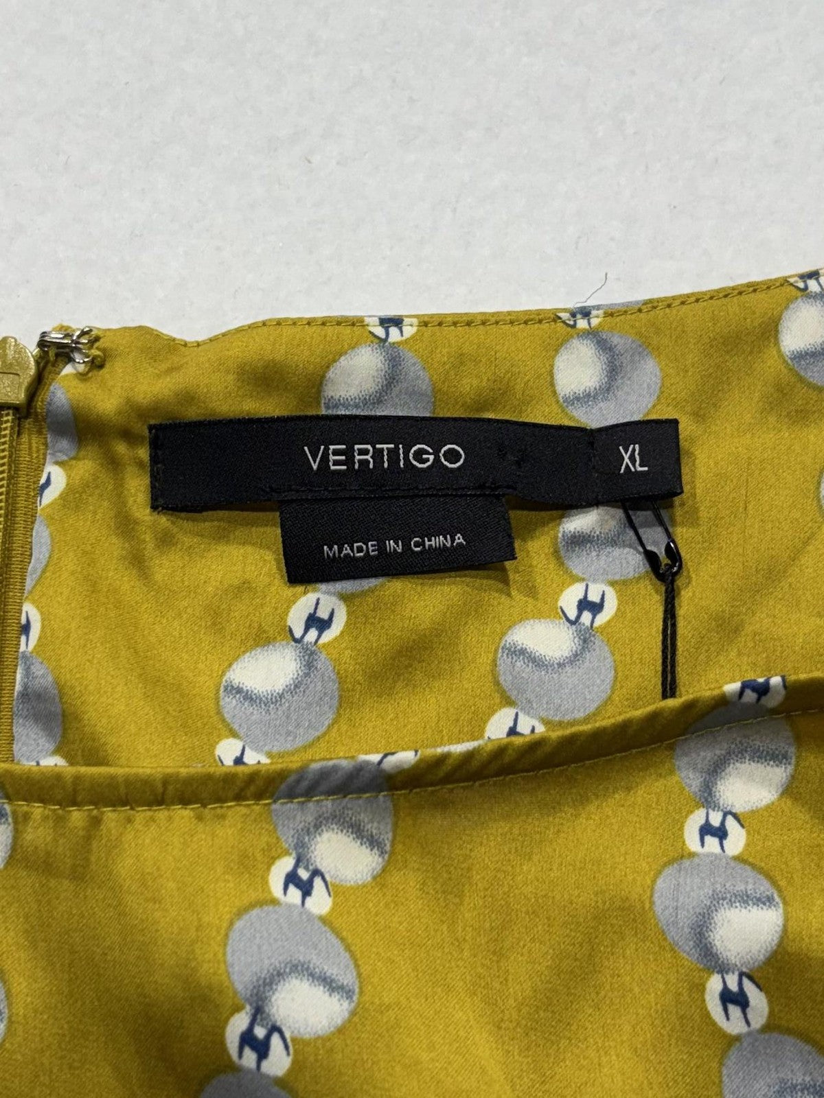 Vertigo Paris Dress Womens XL Yellow Floral Scoop Neck Kimono Sleeve Belted
