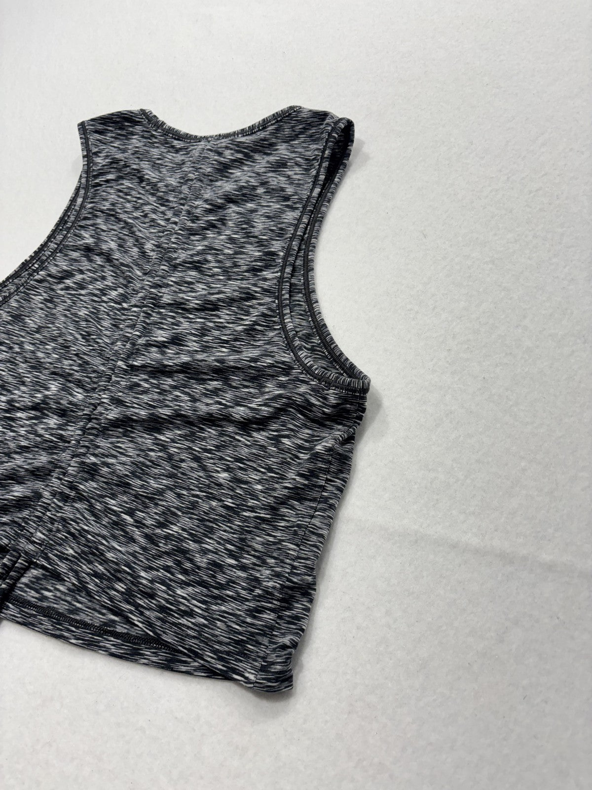 Lululemon Tank Womens 2 Gray Cropped Tie Hem Sleeveless Athletic Top Workout