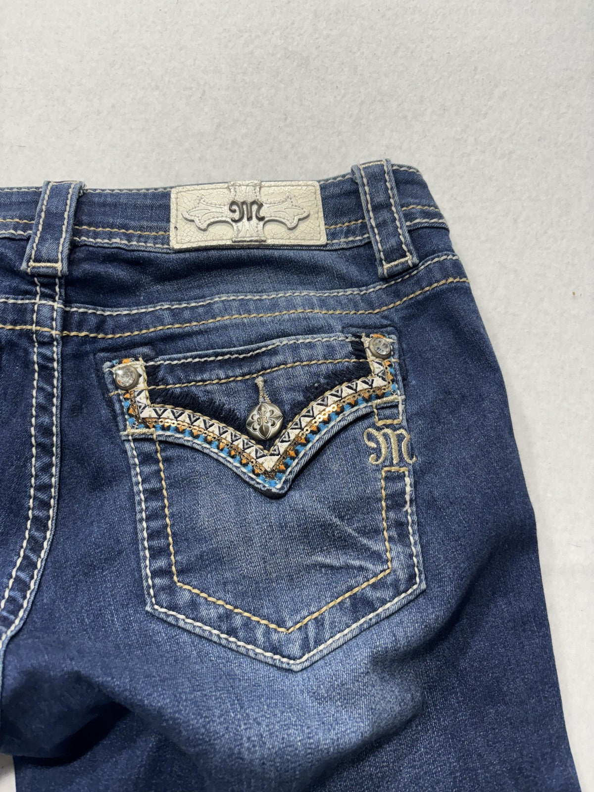 Miss Me Jeans Womens 27 Blue Wash Low Rise Signature Capri Embellished 27x21