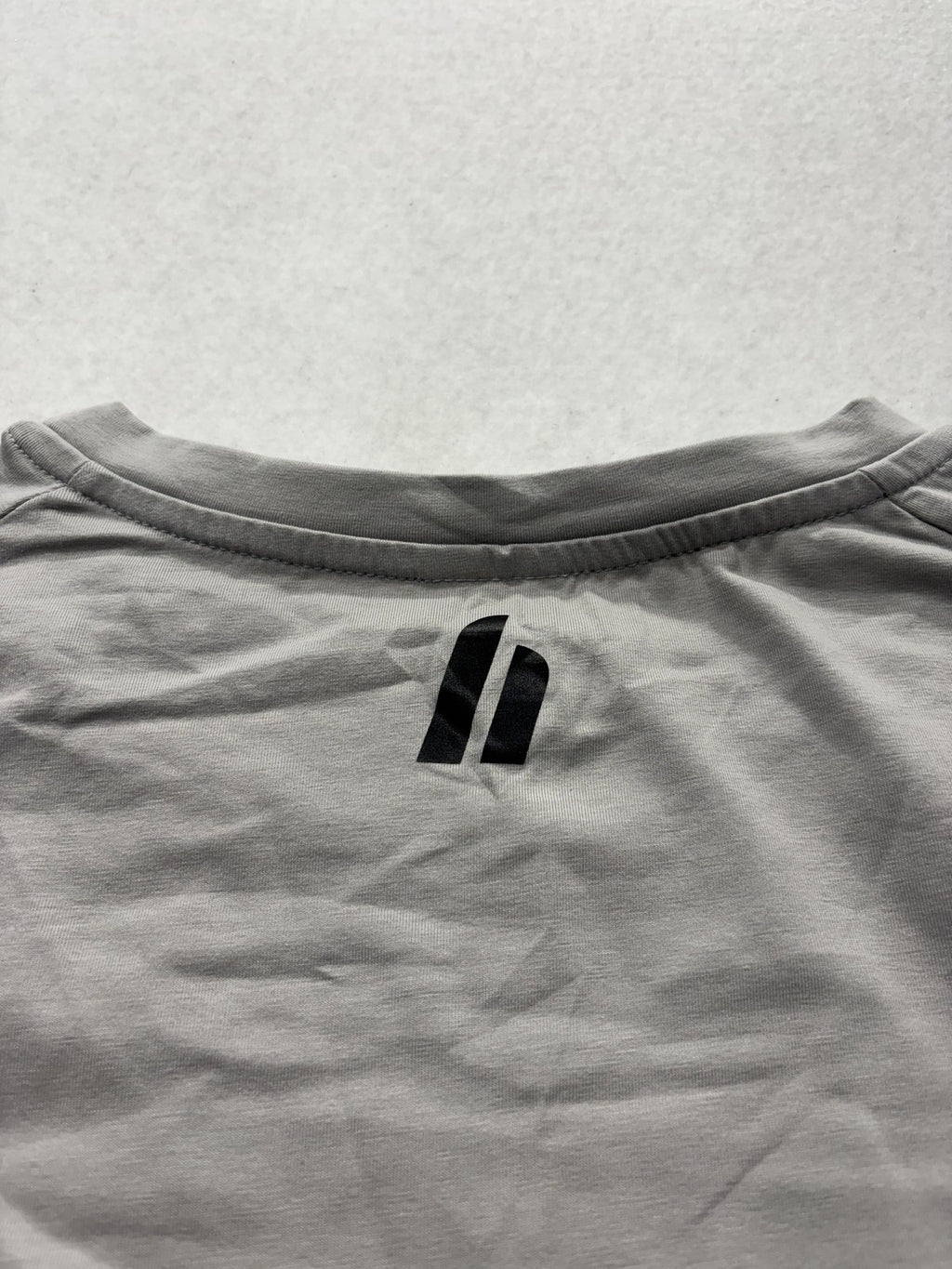 HyprMV Shirt Mens XL Gray Incognito Training Tee Raglan Athletic Gym Stretch
