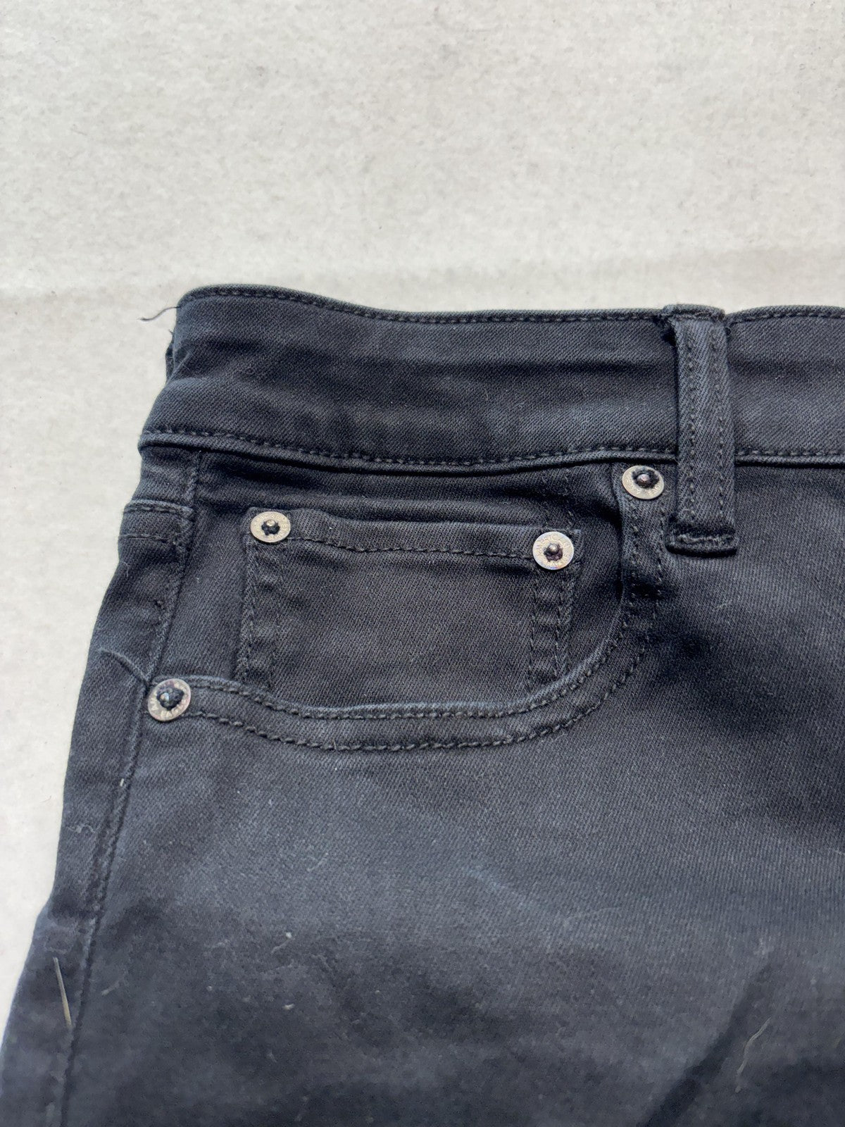 American Eagle Womens 8 Black Denim Cut Off Cuffed Stretch Shorts Ne(x)t Level