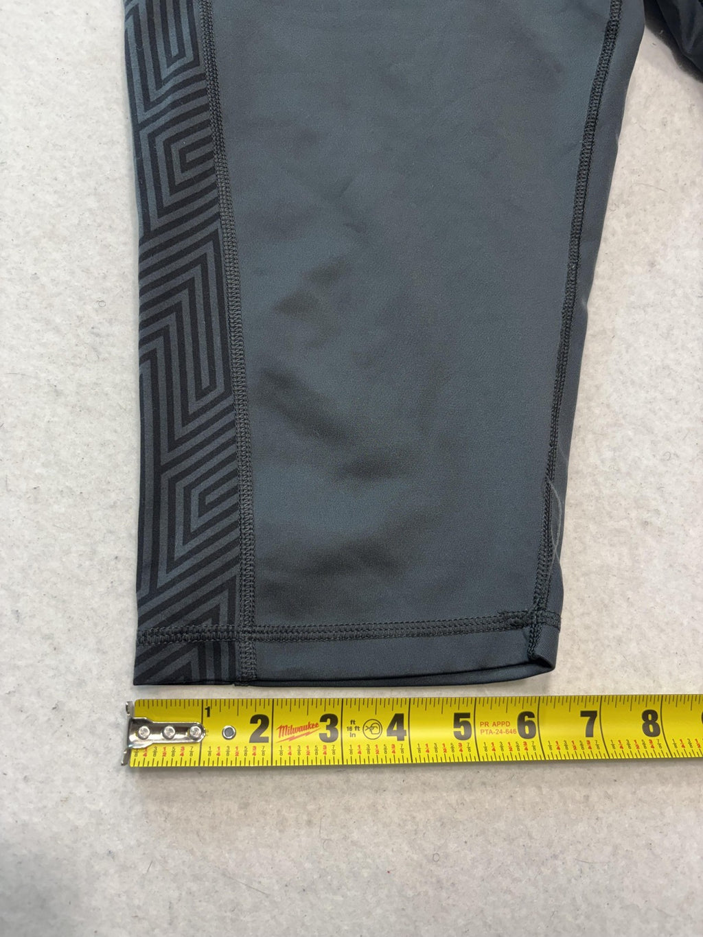 Adidas Leggings Mens XL Gray Techfit Compression 3/4 Length Athletic Running
