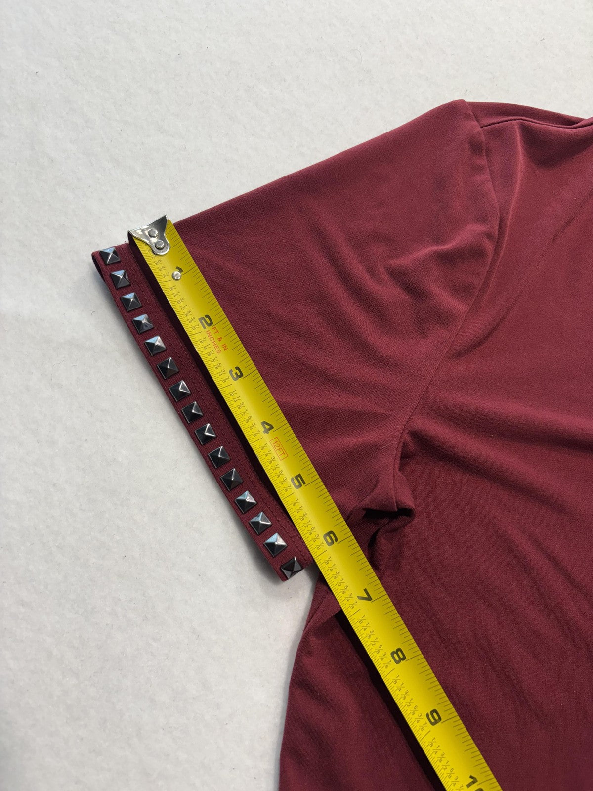 MICHAEL Michael Kors Top Womens Medium Red Studded Crew Neck Short Sleeve Tee
