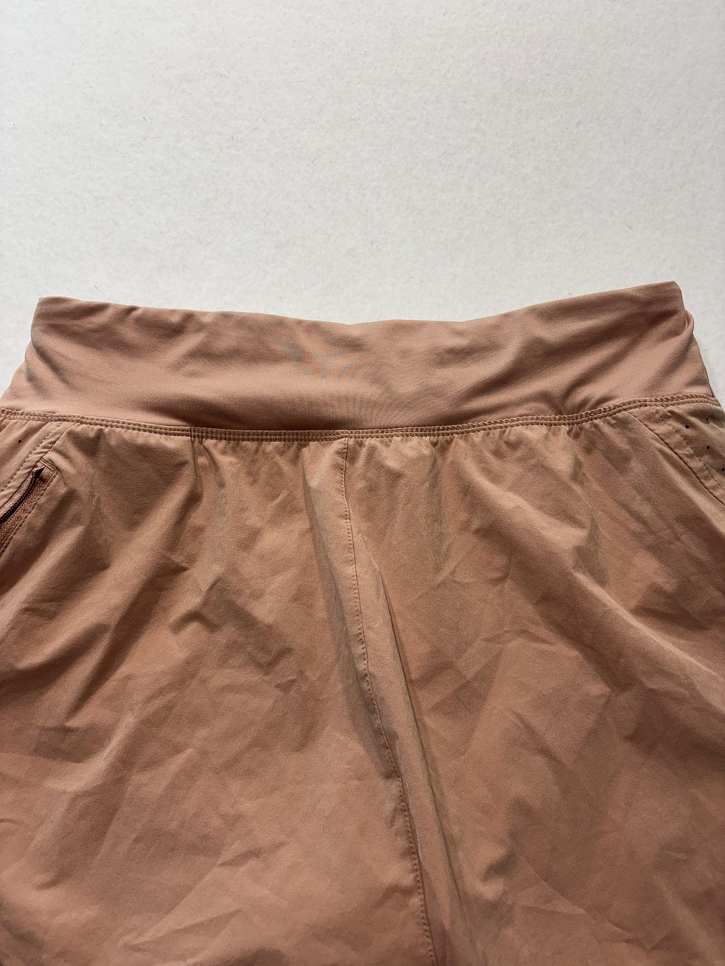Nike Running Shorts Womens Medium Brown Dri-FIT Lined Zip Pocket Lightweight