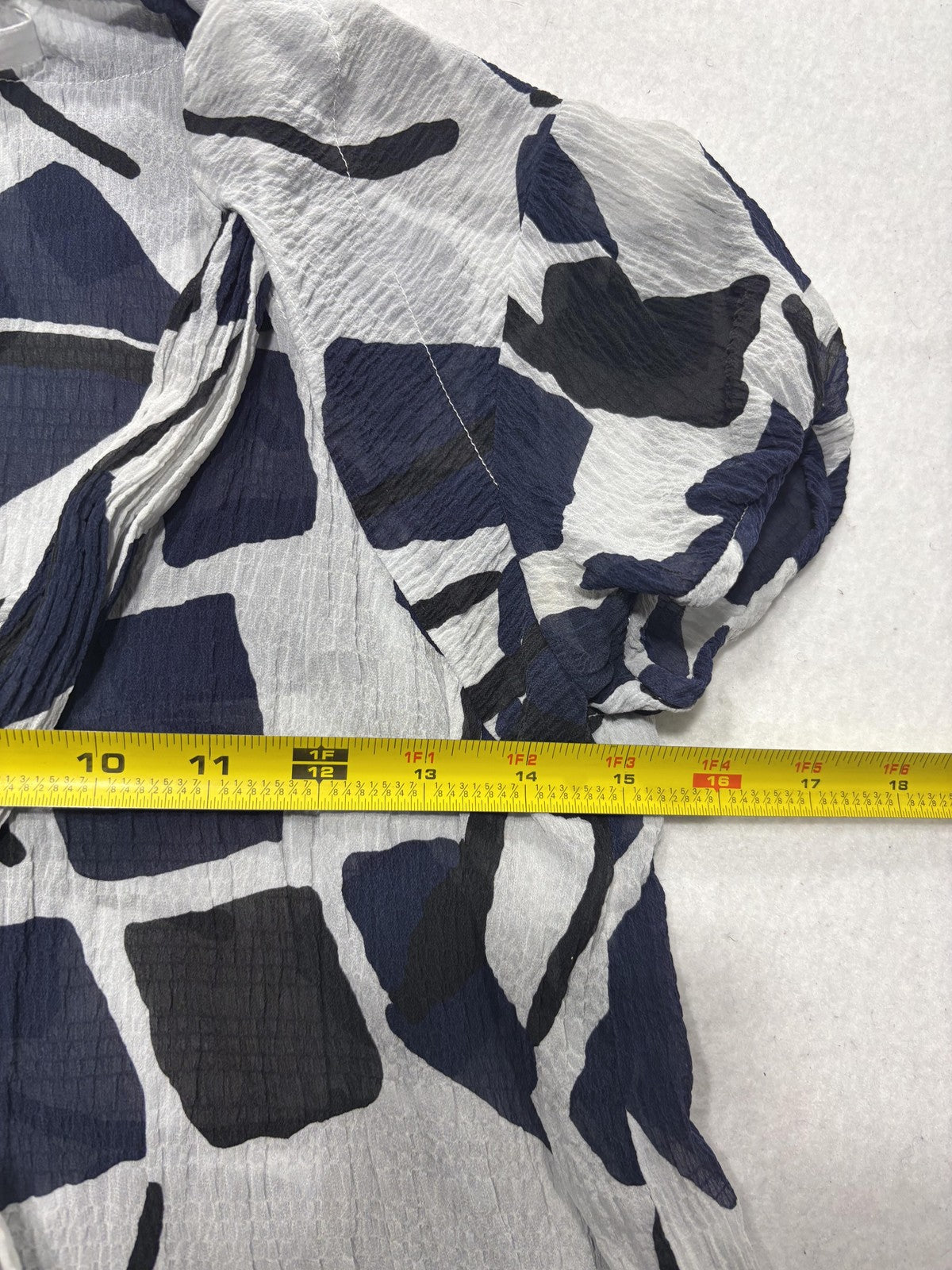 Diane Von Furstenberg Blouse Womens 0 Blue Silk Geometric V Neck Tie Tunic Top