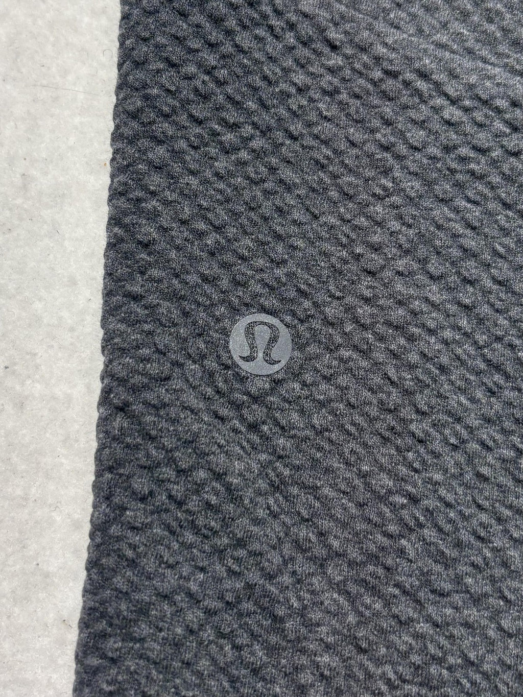 Lululemon Jogger Pants Mens 32 Gray Textured Knit Elastic Waist Pockets Lounge