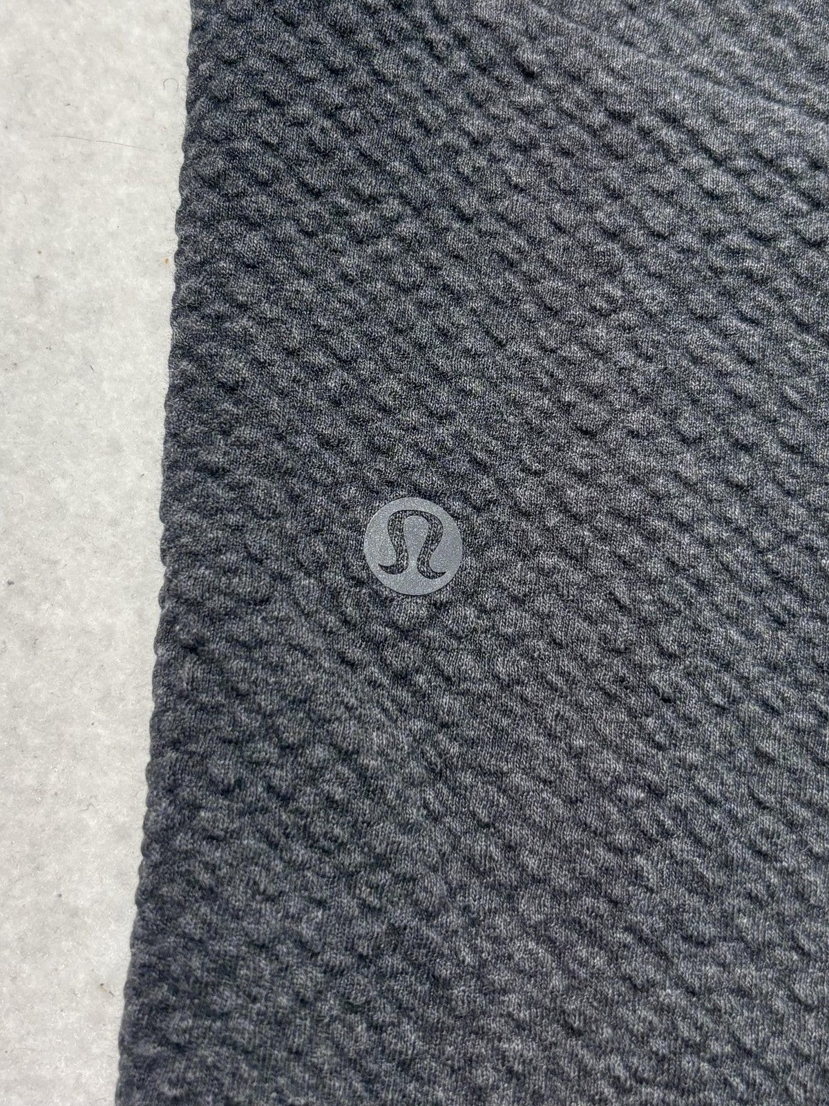 Lululemon Jogger Pants Mens 32 Gray Textured Knit Elastic Waist Pockets Lounge