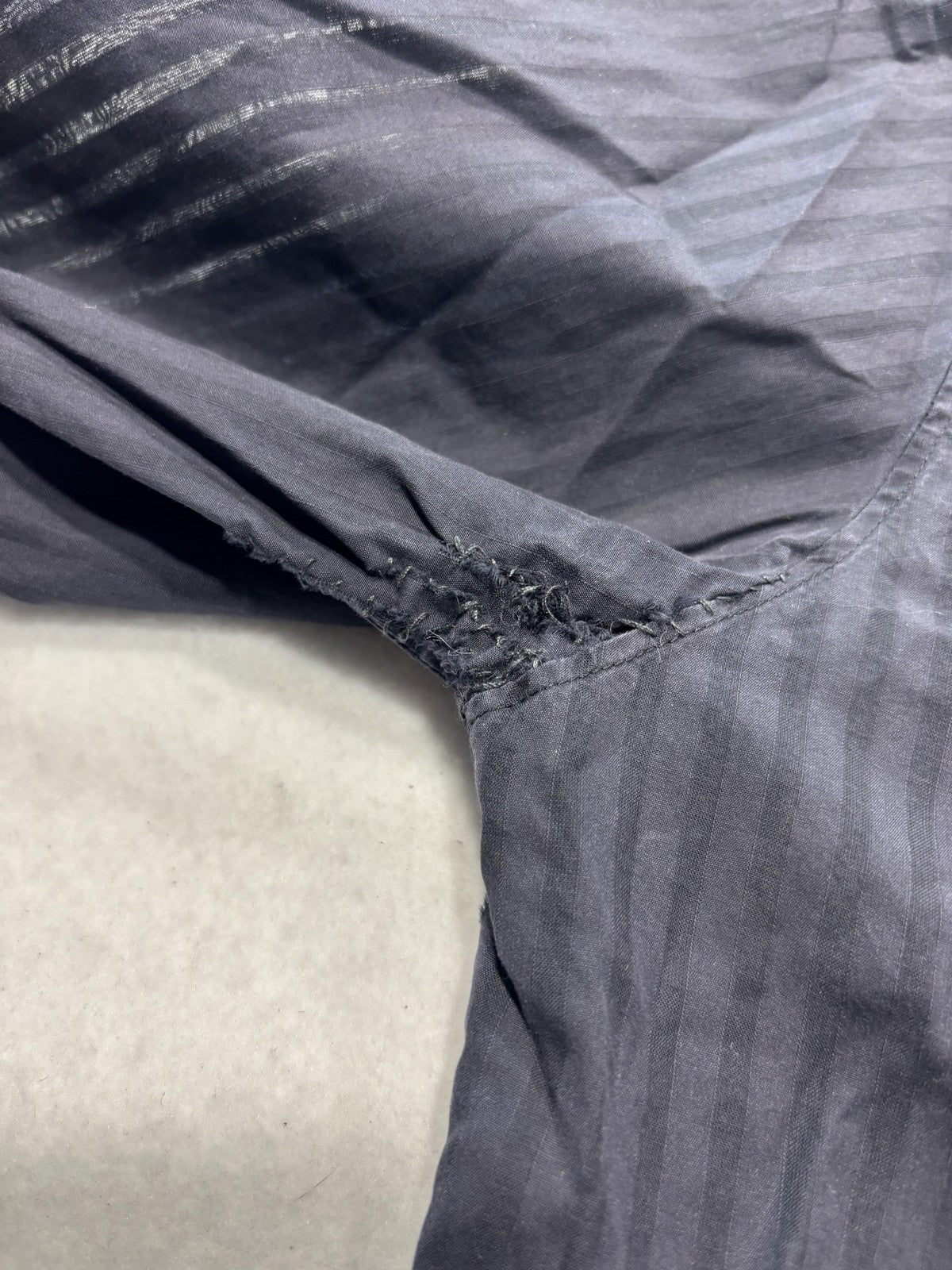 Theory Dress Shirt Mens Small Gray Striped 100% Cotton Long Sleeve Button Up