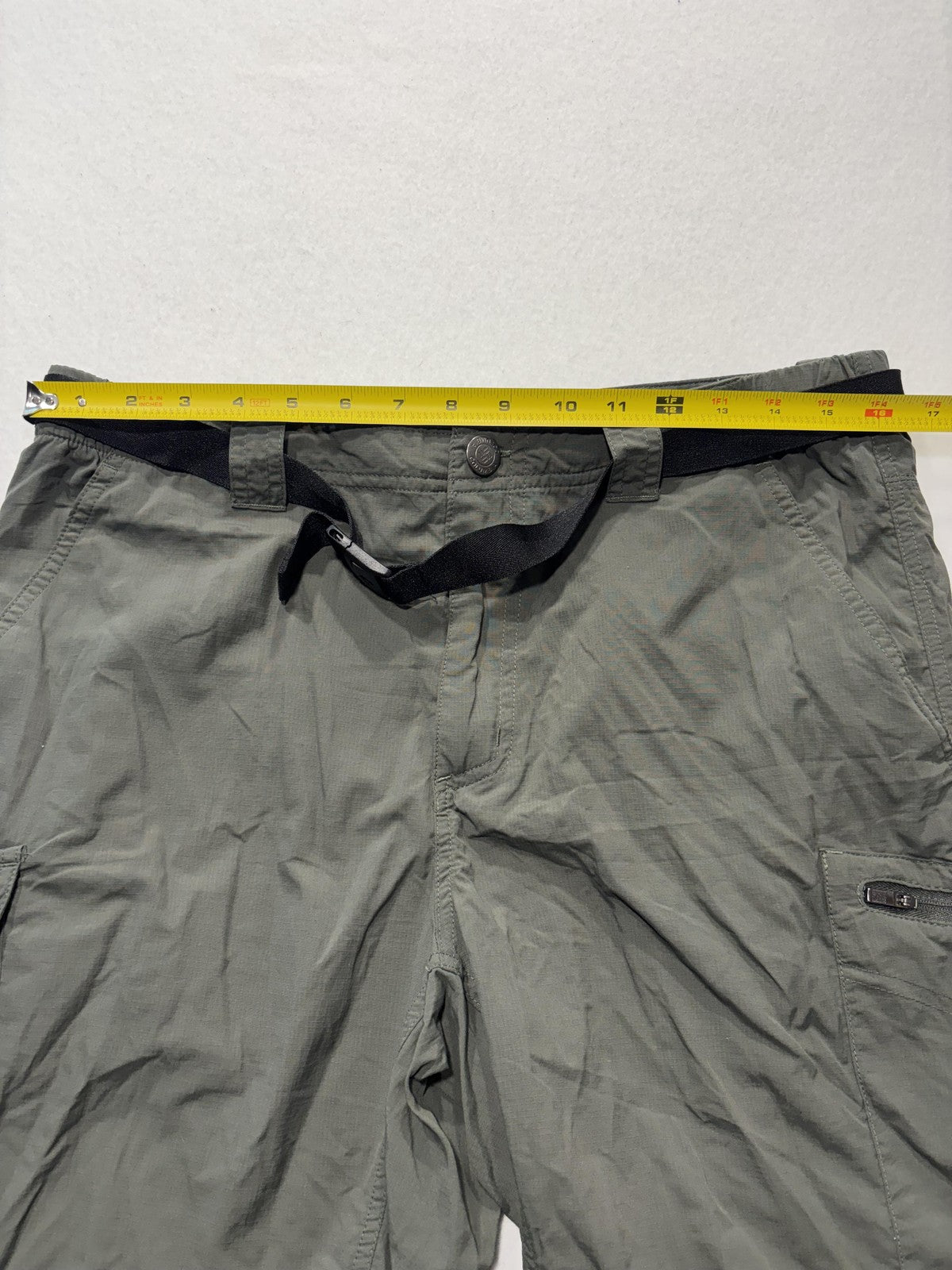 Columbia Omni-Shade Shorts Mens 34 Green Belted Cargo Hiking Quick Dry Outdoor