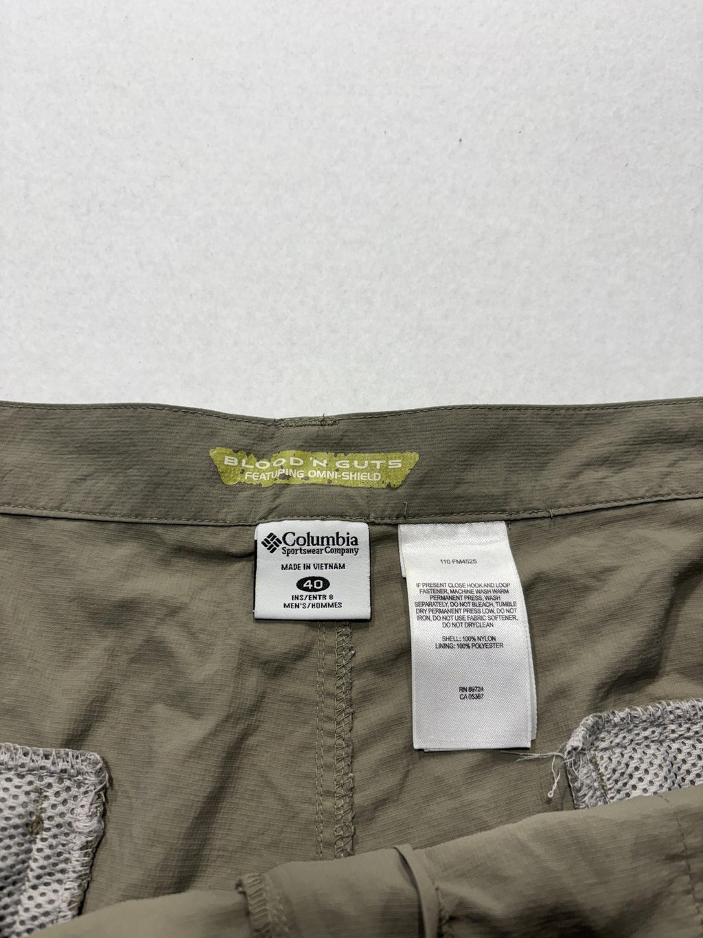 Columbia PFG Omni-Shade Shorts Mens 40 Beige Blood N Guts Fishing Quick Dry