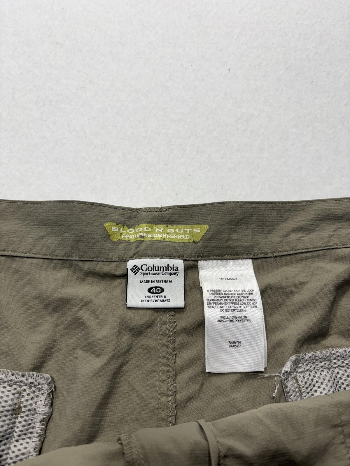 Columbia PFG Omni-Shade Shorts Mens 40 Beige Blood N Guts Fishing Quick Dry