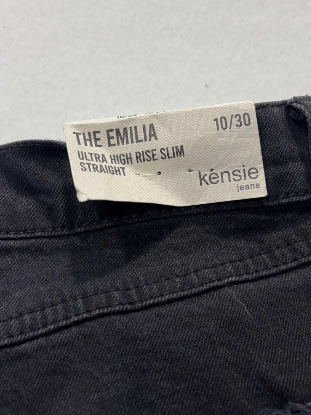Kensie Jeans Womens 10/30 Gray Charcoal Wash High Rise Slim Straight Raw Hem
