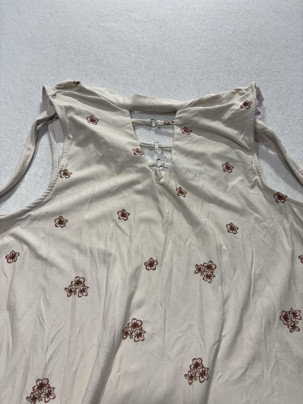 No Boundaries Girls White Floral V Neck Sleeveless Sundress L 11-13 Casual