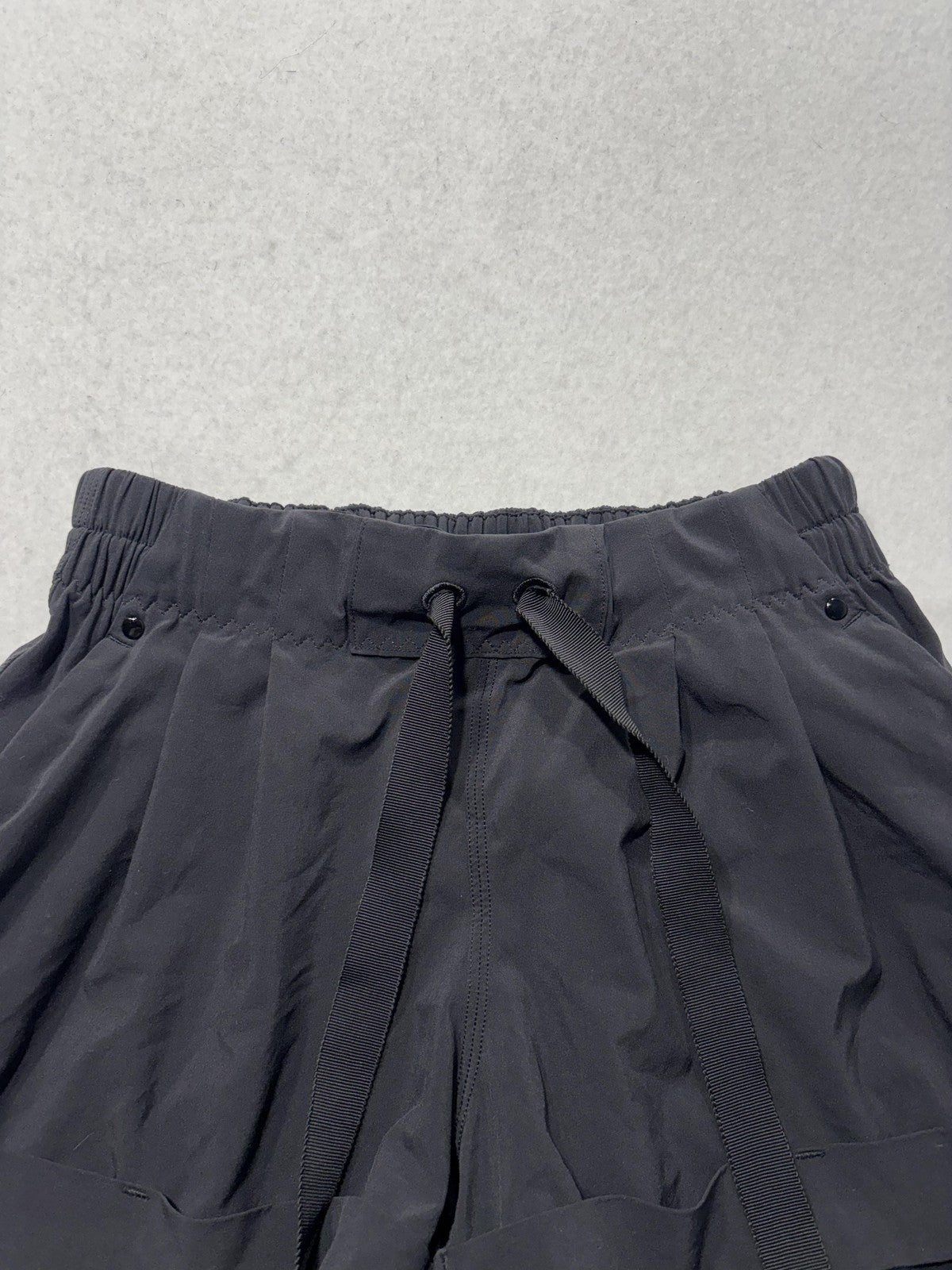 Lululemon Shorts Womens 4 Black 4" Inseam Drawstring Cuffed Athletic Casual