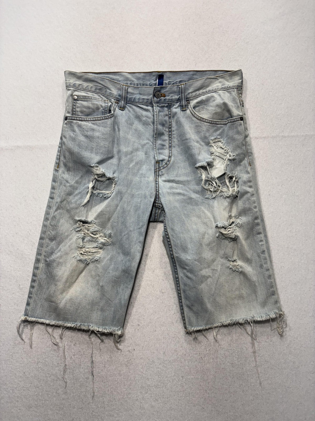 H&M Bermuda Shorts Mens 32 Blue Denim 12" Inseam Distressed Cut Off Frayed Hem