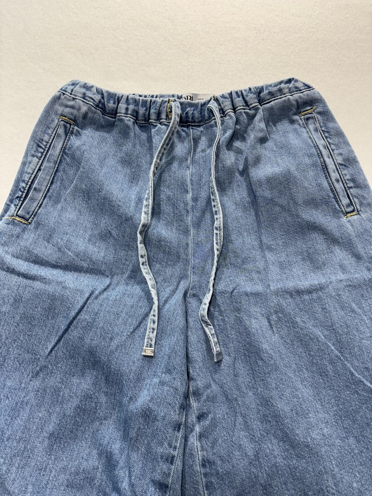Zara Jeans Mens 30x30 Blue Medium Wash Relaxed Straight Elastic Waist Denim