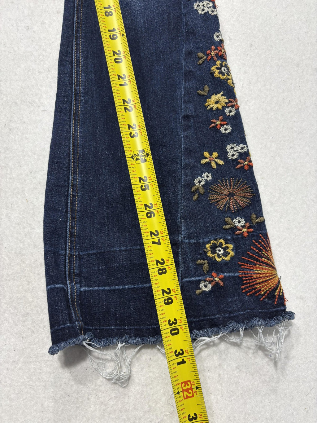 Ashley Mason Flare Jeans Juniors 0/24 Blue Mid Rise Embroidered Fringe 24x32
