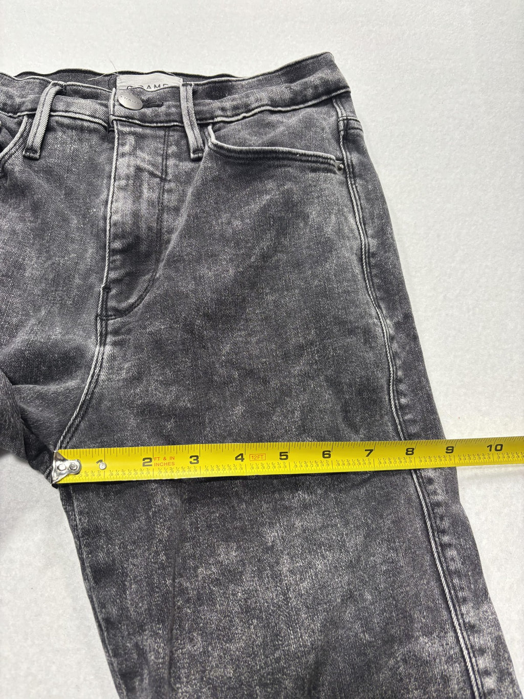 FRAME Le Sylvie Slender Straight Jeans Womens 26 Gray Charcoal Wash Raw Hem
