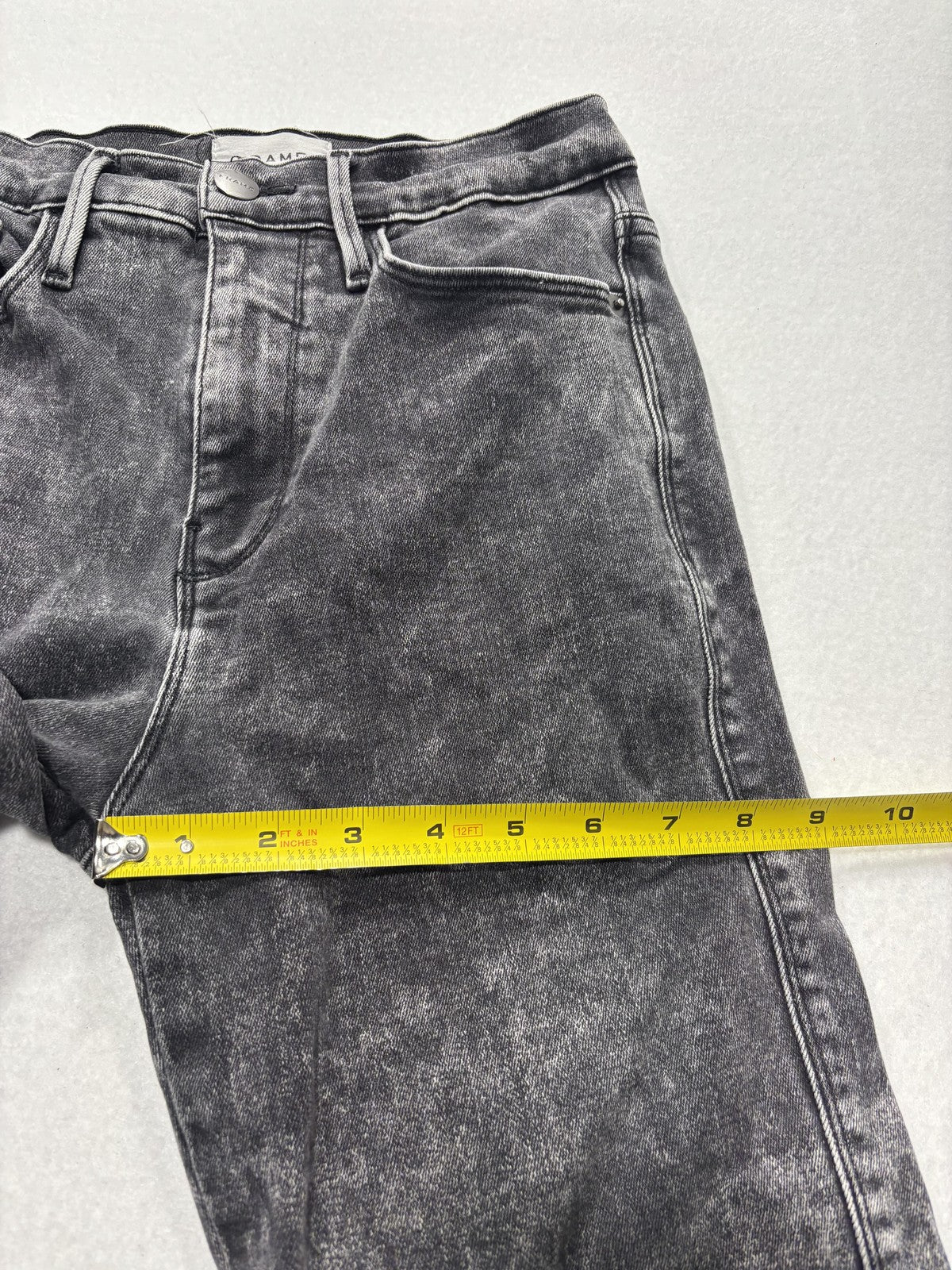 FRAME Le Sylvie Slender Straight Jeans Womens 26 Gray Charcoal Wash Raw Hem