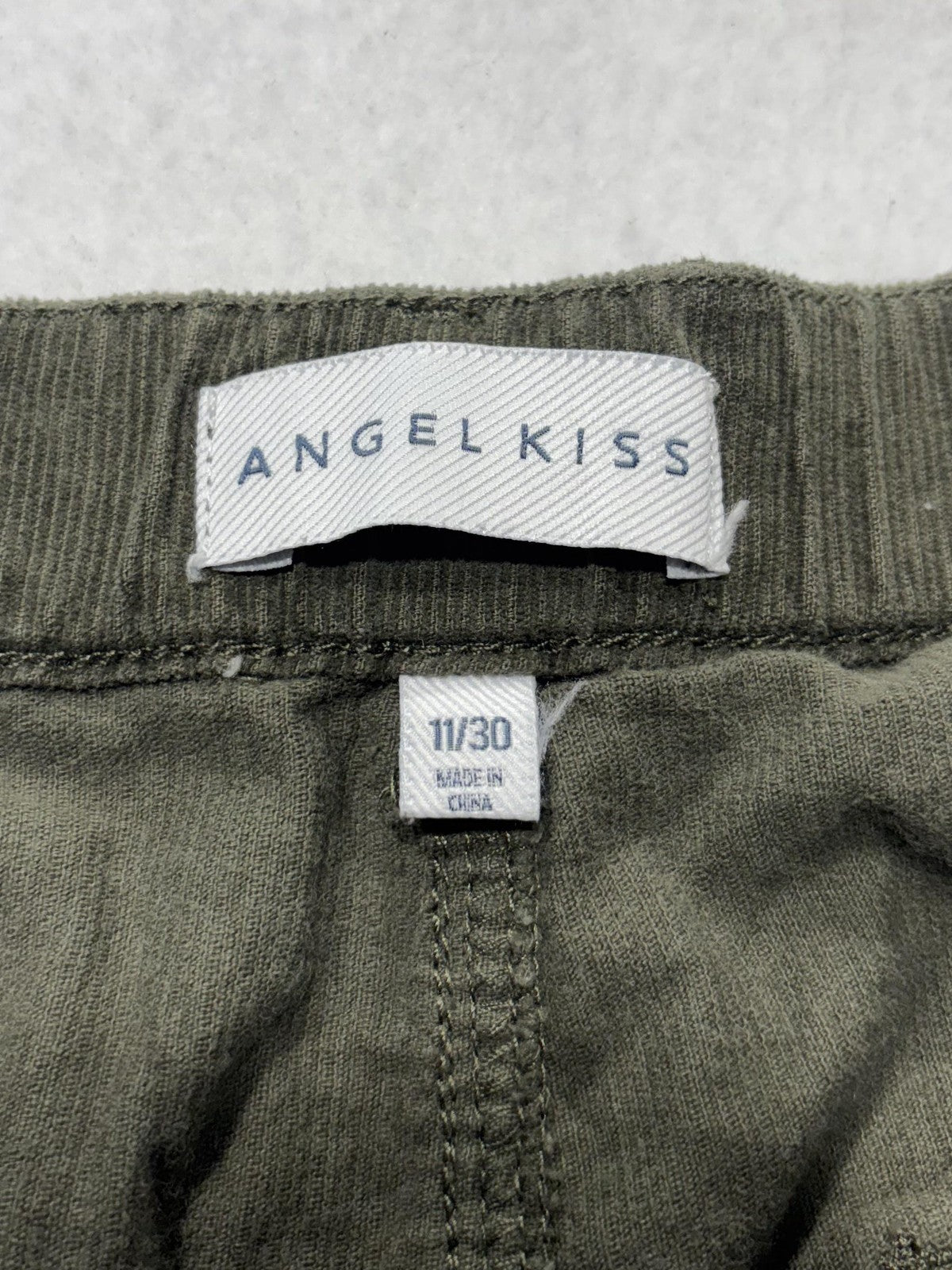Angel Kiss Green Corduroy Cargo Pants Juniors 11/30 Straight Leg 79374JC00084RJ