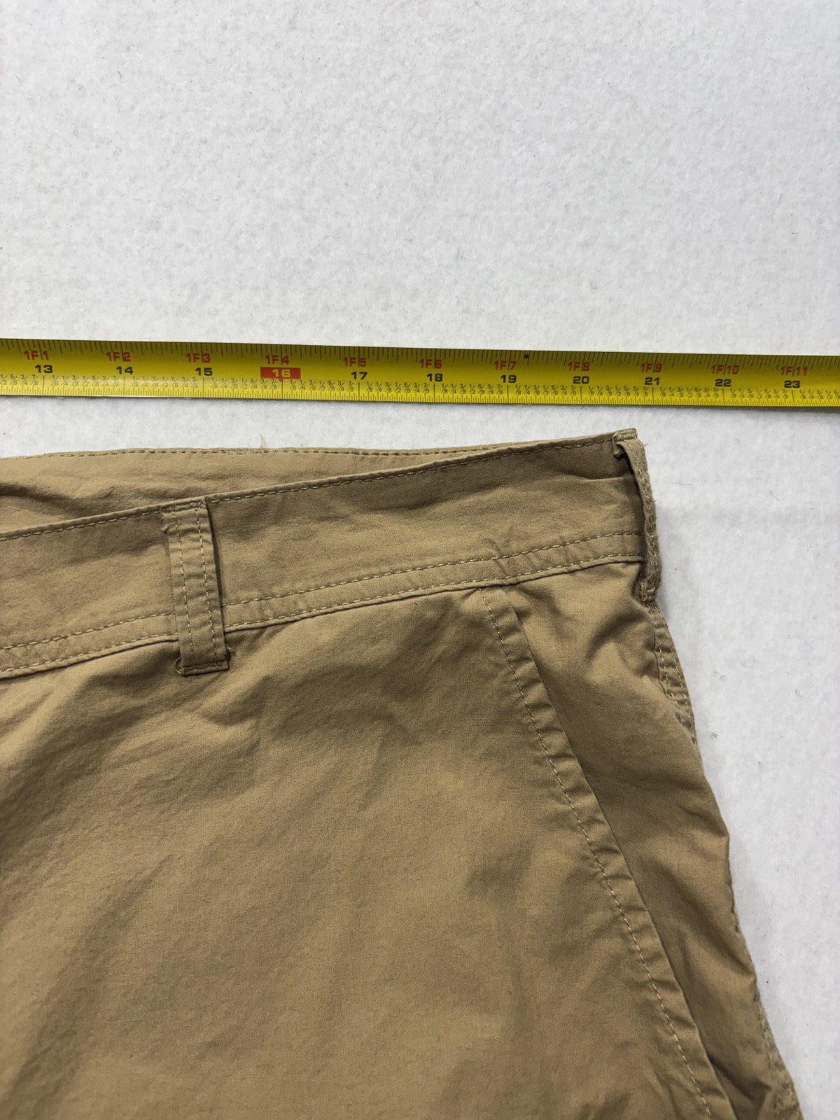 Columbia Chino Shorts Mens 40 Beige 9" Inseam Lightweight Canvas Casual Outdoor