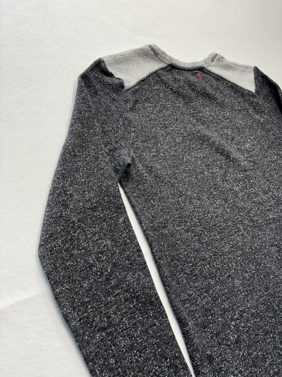 Tommy Bahama Sweatshirt Mens Medium Gray Fleece Crew Neck Pullover Contrast