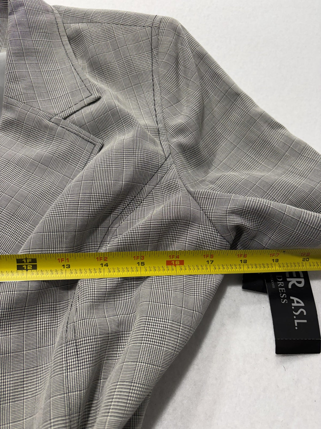 Kasper ASL Jacket Dress Womens 14P Gray Plaid Short Sleeve Belted Workwear