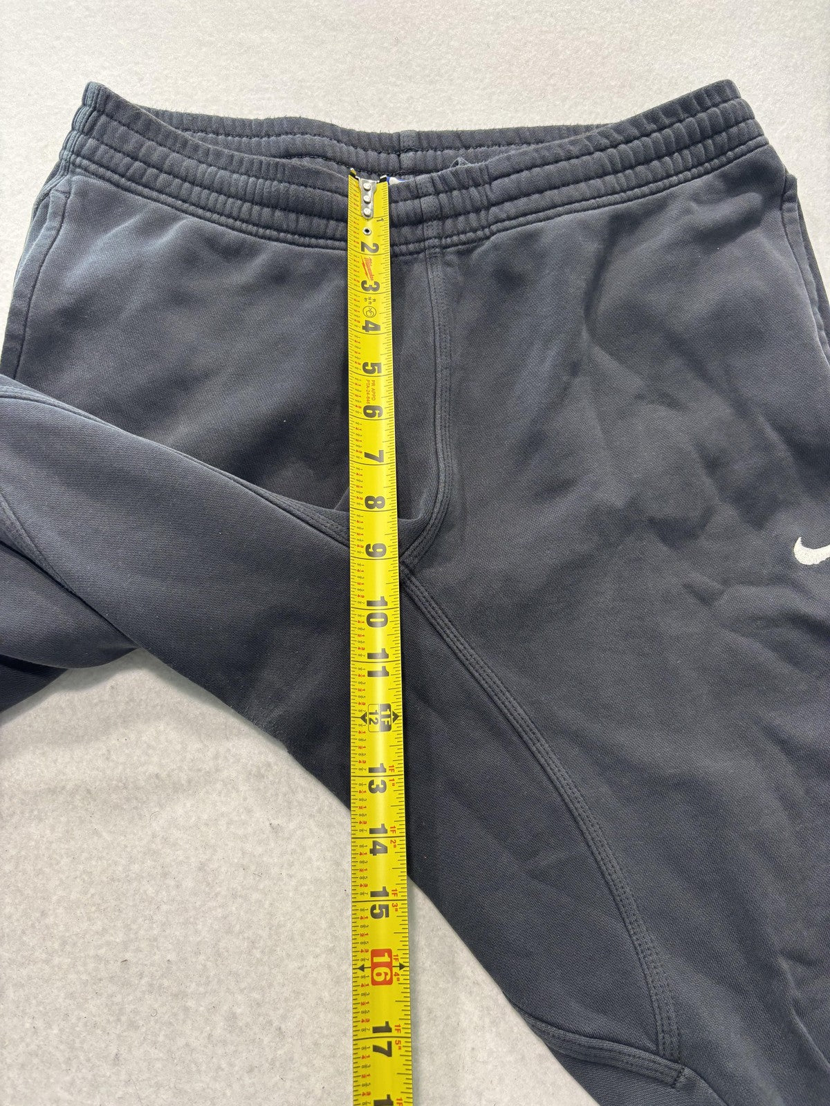 Nike Jogger Pants Mens Large Gray Fleece Elastic Waist Tapered Athletic Pockets