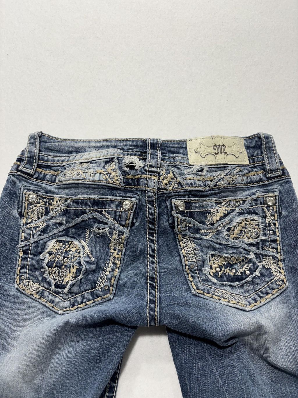 Miss Me Bermuda Shorts Womens 24 Blue Embroidered Rhinestone Denim Cuffed