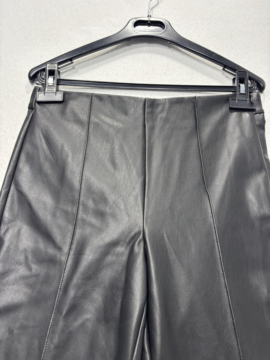 Banana Republic Dress Pants Womens 6 Black Faux Leather Straight Leg Zip Stretch