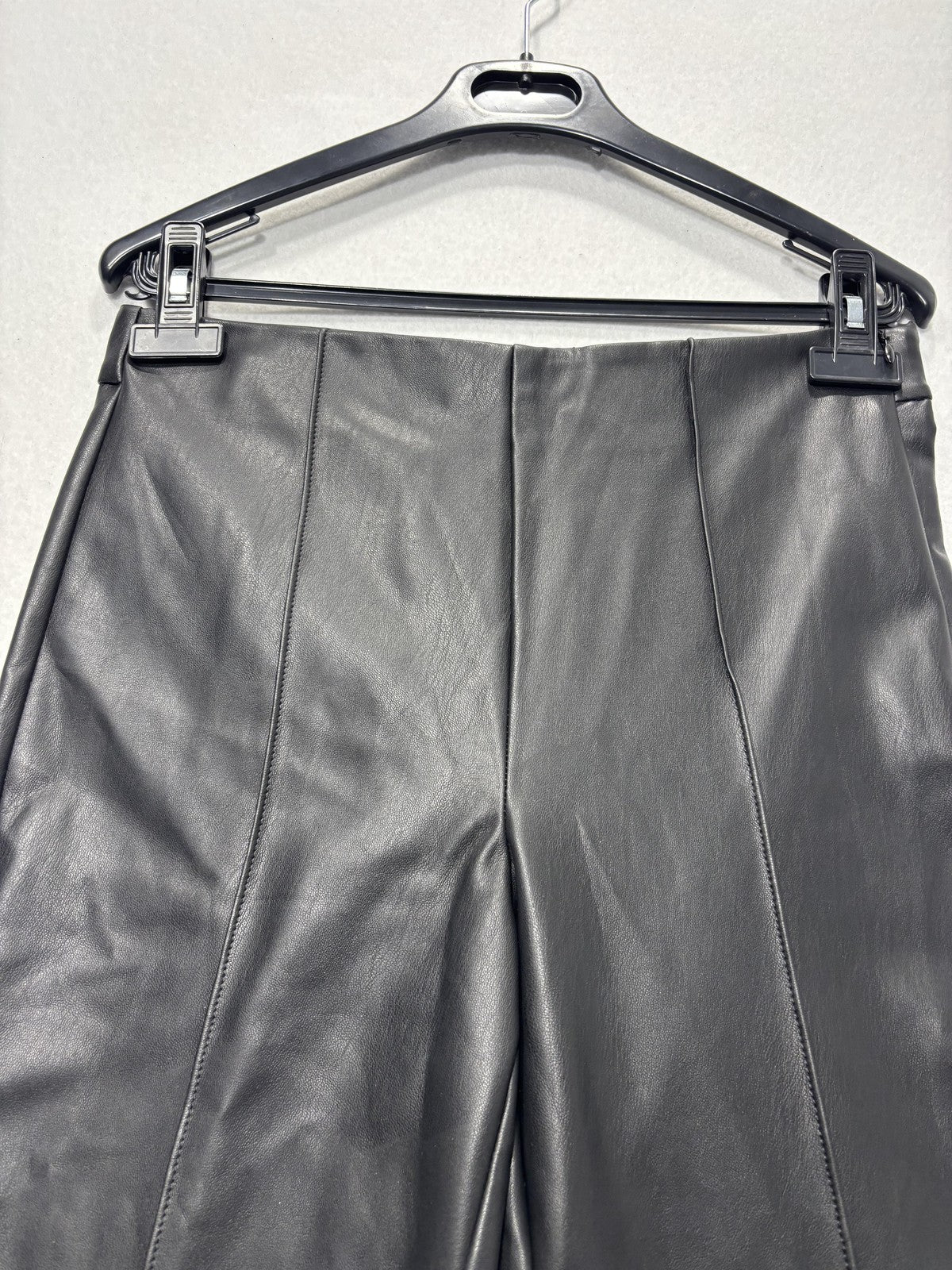 Banana Republic Dress Pants Womens 6 Black Faux Leather Straight Leg Zip Stretch