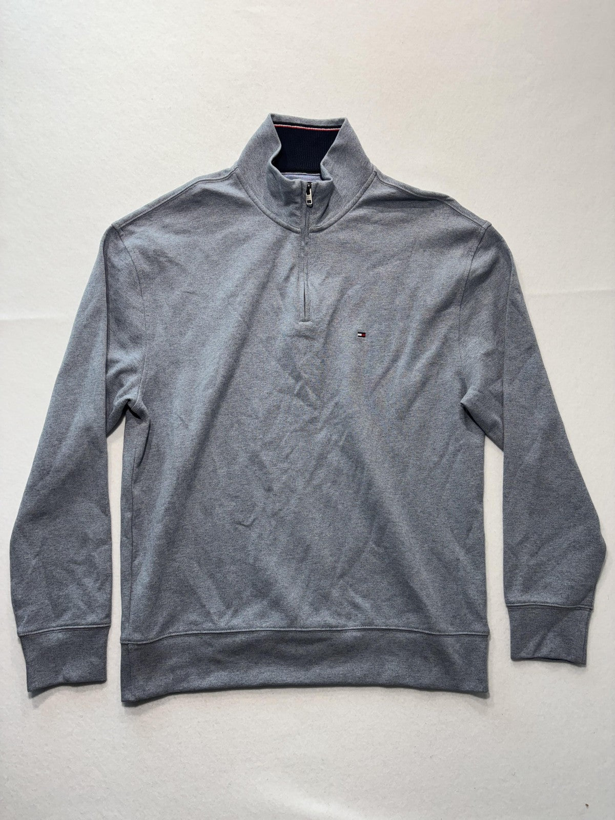 Tommy Hilfiger Sweatshirt Mens Medium Gray 1/4 Zip Mock Neck Pullover Logo
