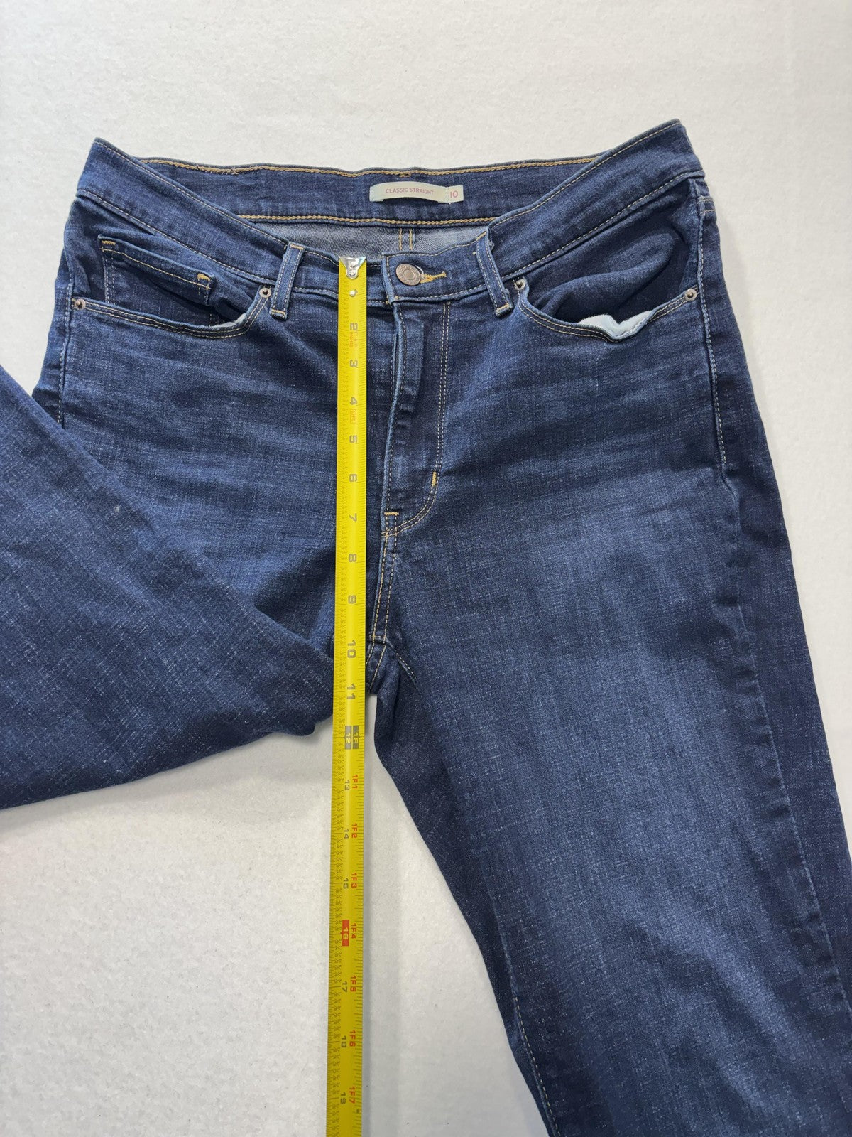 Levi's Classic Straight Jeans Womens 10 Blue Dark Wash Mid Rise Stretch 32x30