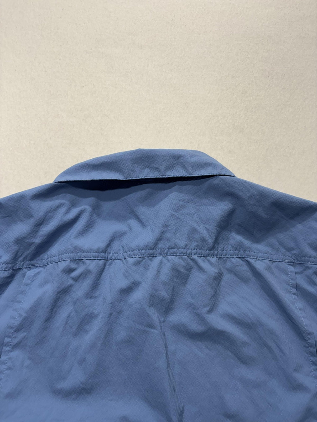 Columbia PFG Omni-Shade Mens Medium Blue Short Sleeve Fishing Shirt XM0692