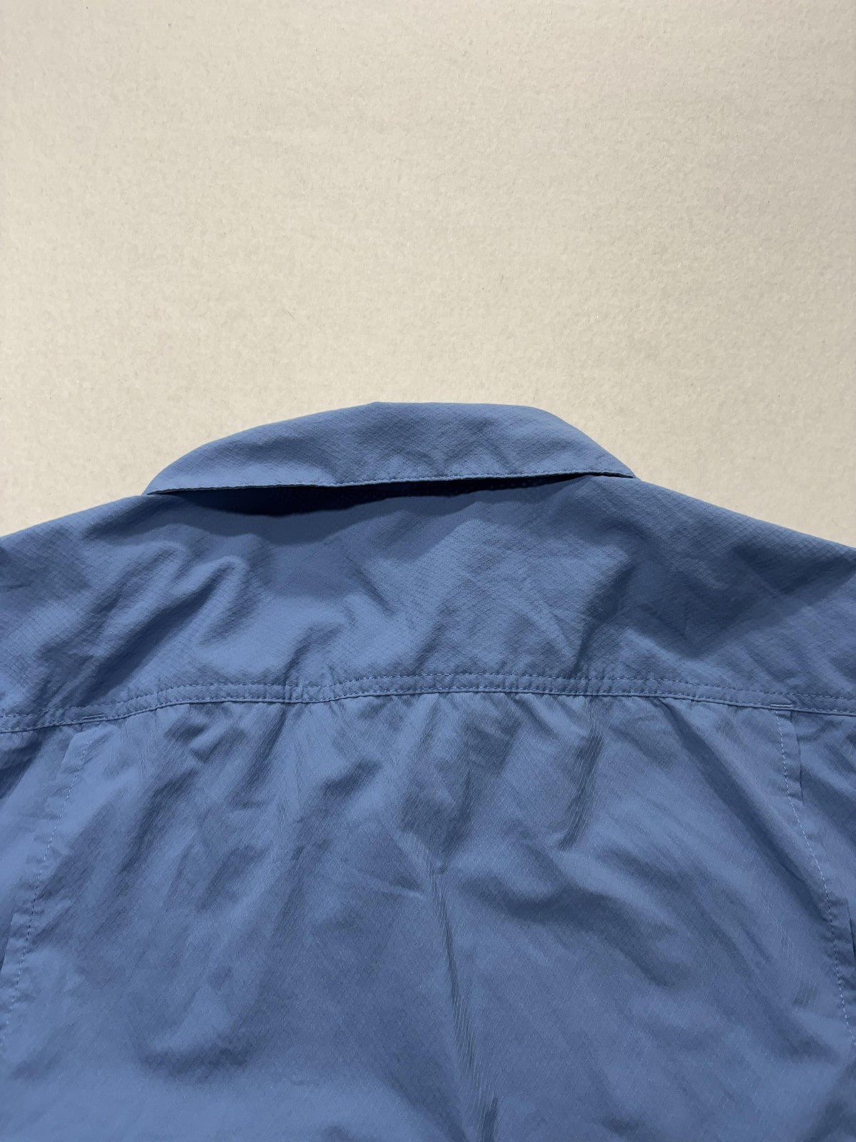 Columbia PFG Omni-Shade Mens Medium Blue Short Sleeve Fishing Shirt XM0692