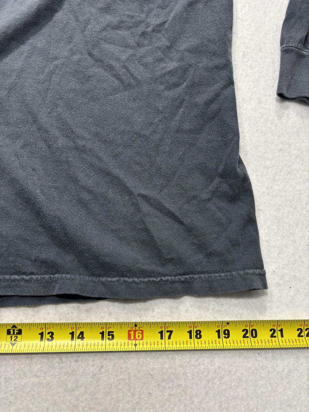 Unus Annus Shirt Mens Medium Gray Embroidered Skull Long Sleeve Graphic Tee