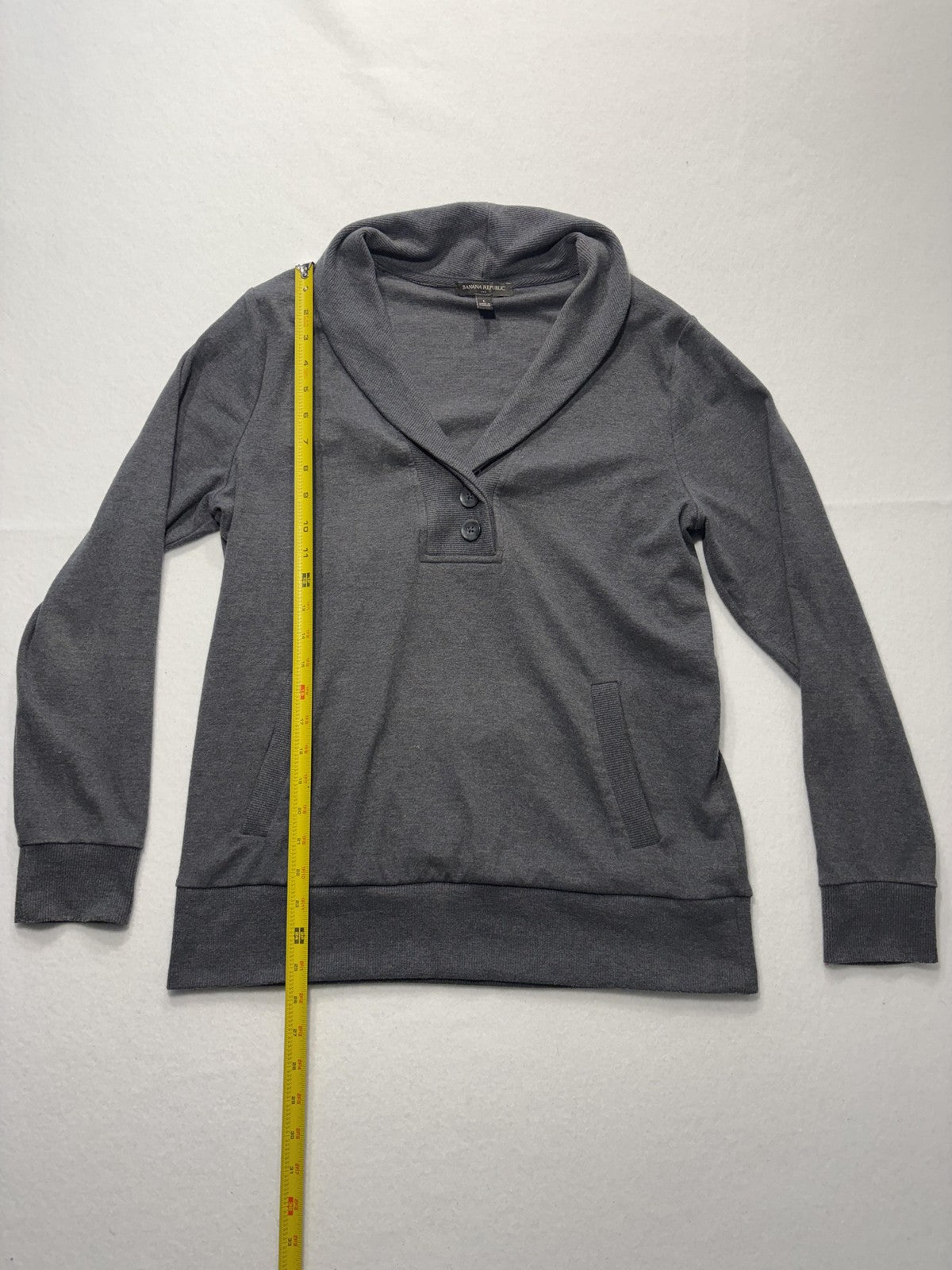 Banana Republic Sweatshirt Mens Large Gray Shawl Collar Henley Pockets Pullover