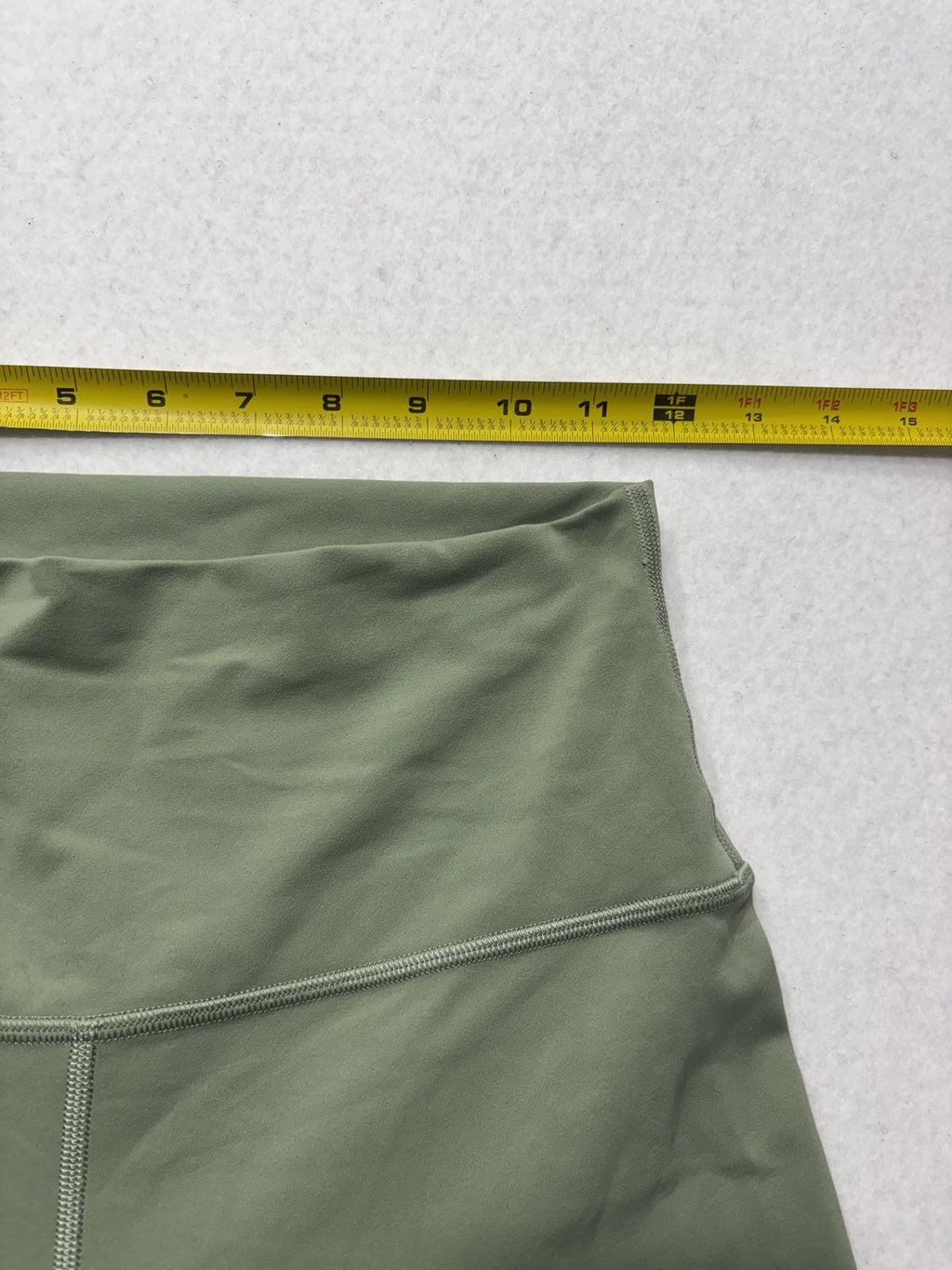 Lululemon Leggings Womens 8 Green High Rise 26" Inseam Ankle Yoga Stretch