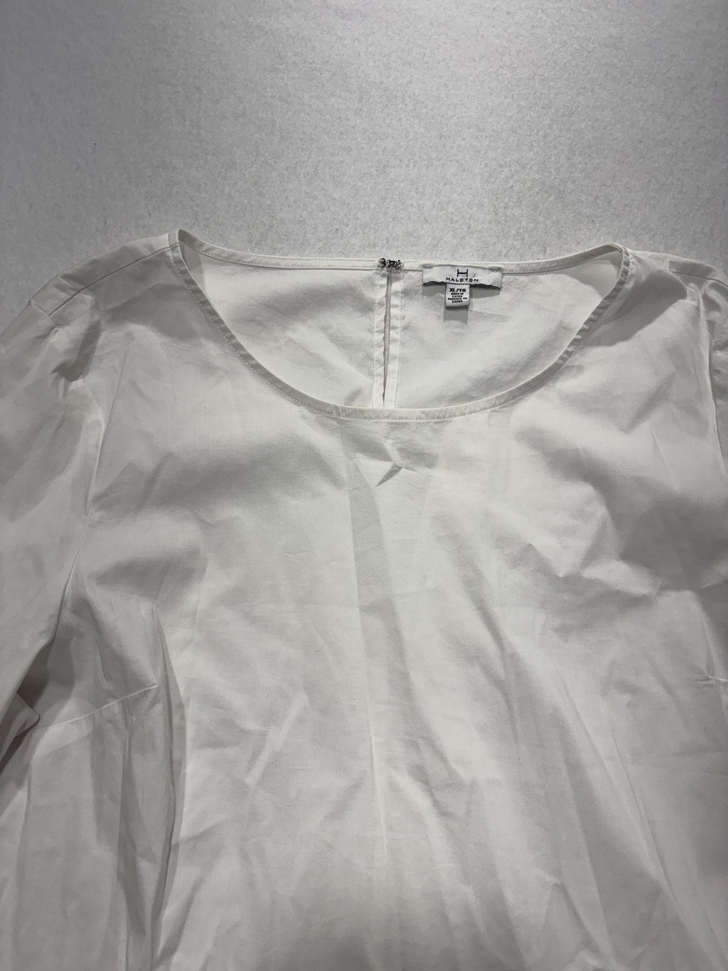 Halston Blouse Womens XL White Scoop Neck 3/4 Ruffle Bell Sleeve Zip Back Top