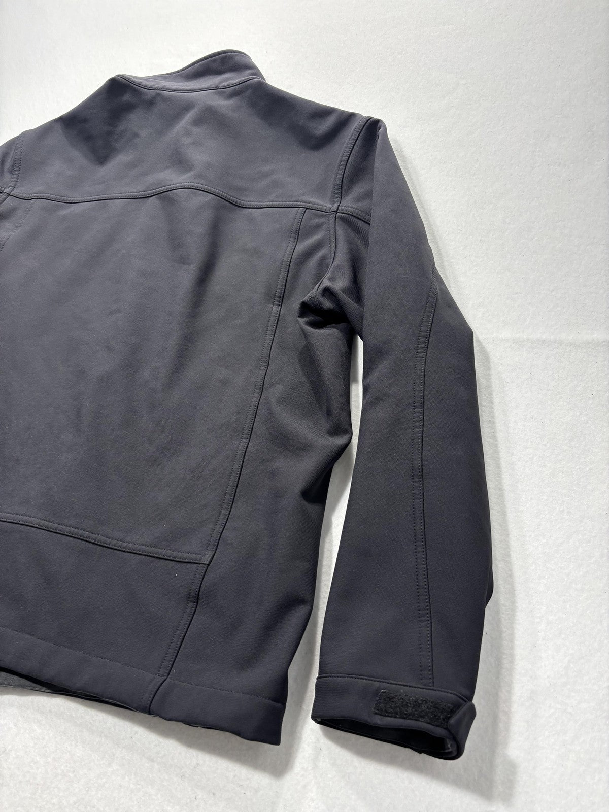 REI Softshell Jacket Mens Medium Black Full Zip Stand Collar Hiking Outdoor