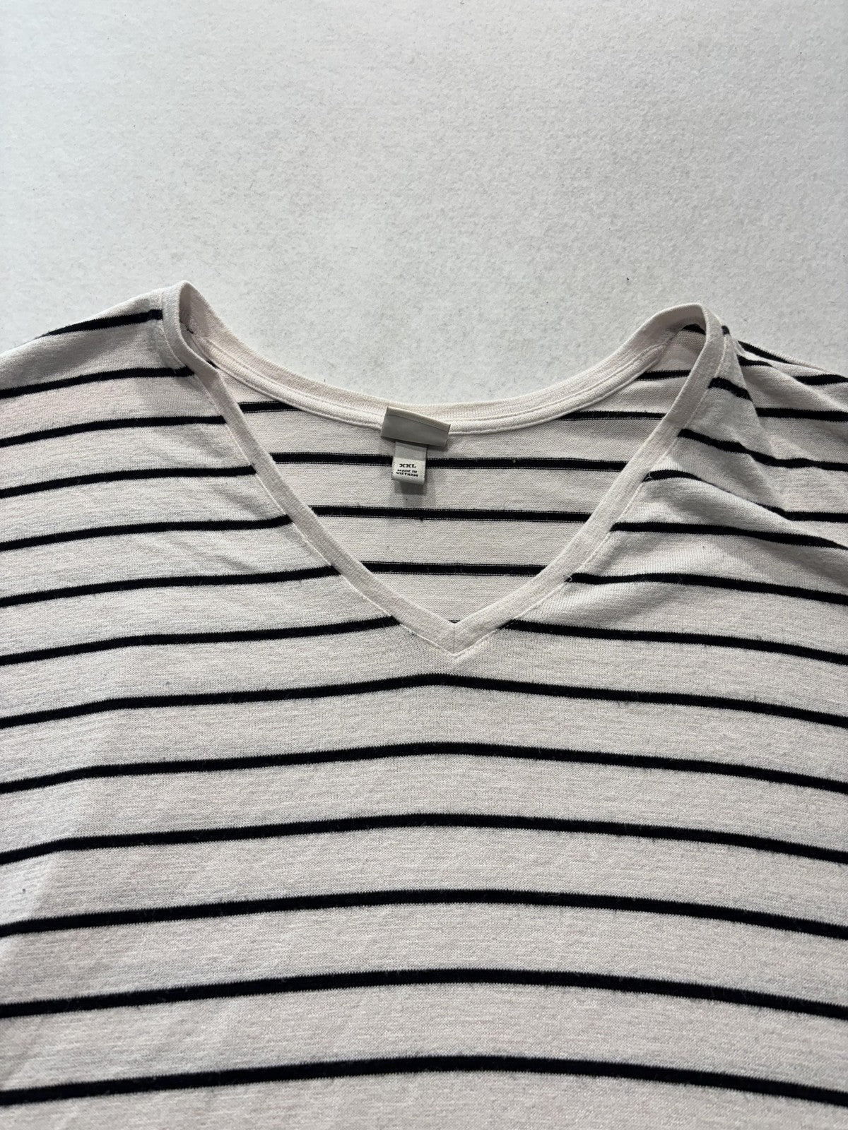 A New Day Shirt Womens 2XL White Black Striped V Neck Flutter Sleeve Tee Casual